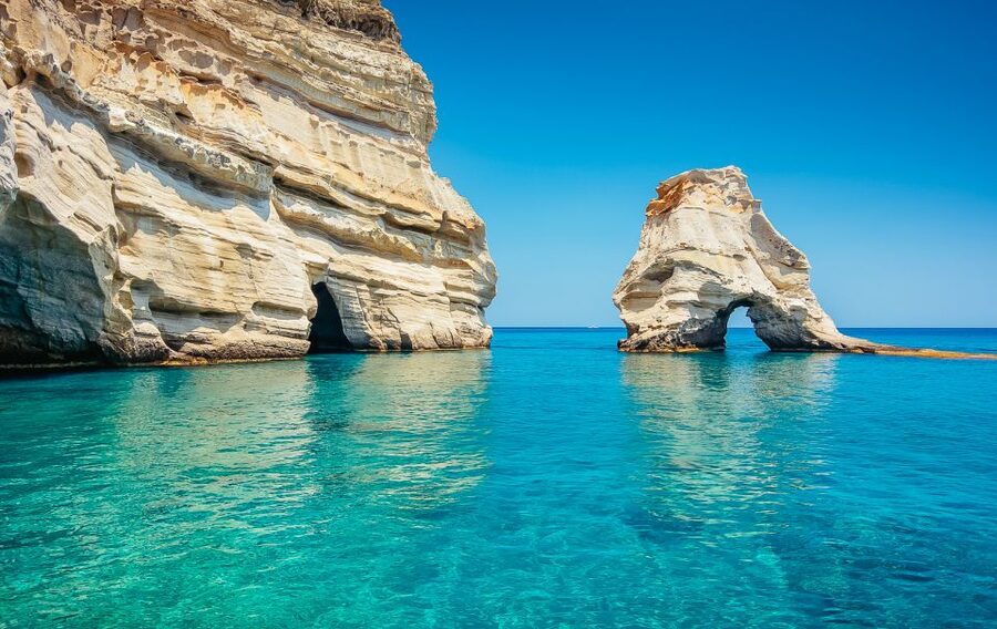 Adamas: Kleftiko Sailing Day Trip with Snorkeling and Lunch - Kalogries: the first swim and morning food