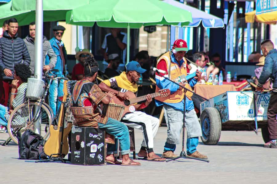 Agadir: Essaouira Guided Day Trip - Walking the Skala de la Kasbah ramparts