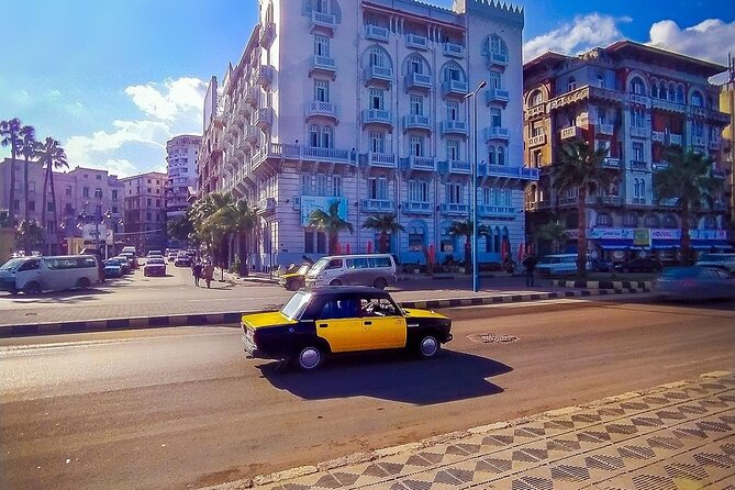 Alexandria Day Trip From Cairo - Mansheya market streets and the city’s everyday side