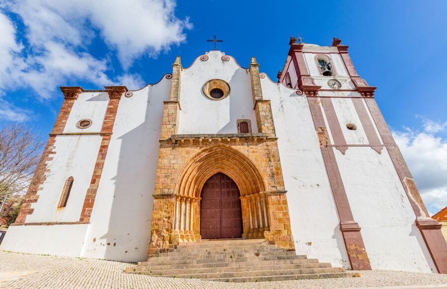 Algarve: Silves, Lagos, & Cape St. Vicente Day Trip - Languages, pickup, and planning details