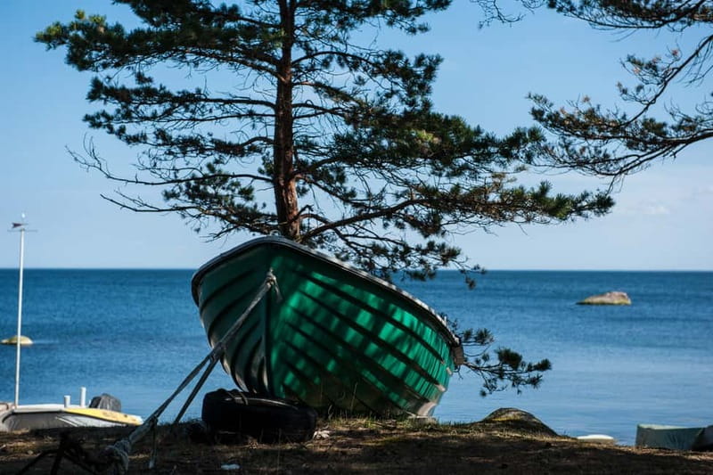 All Inclusive Day Trip from Tallinn: Prangli Island - Lunch at a local café or restaurant