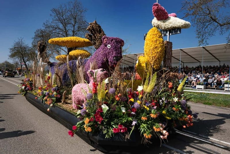 Amsterdam: Day Trip to Flower Parade & Keukenhof on April 18 - What the $164 price covers