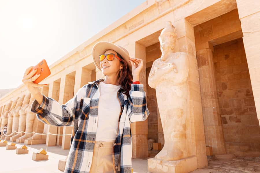Aswan: Luxor Day Trip with Sunrise Hot Air Balloon & Felucca - Luxor Temple after the crowds and heat