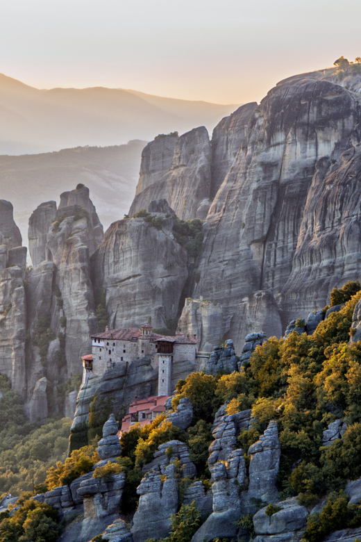Athens: Meteora Day Trip with Central Pickup & Audio Guide - The ride back to Athens and the real length of the day