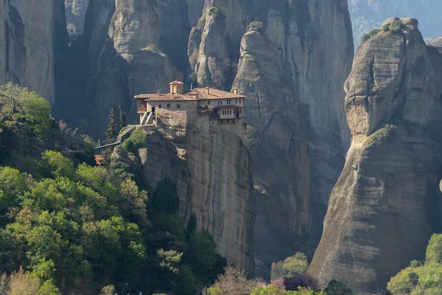 Athens: Meteora Monasteries Day Trip with Caves and Lunch - Who will get the most from this Meteora trip