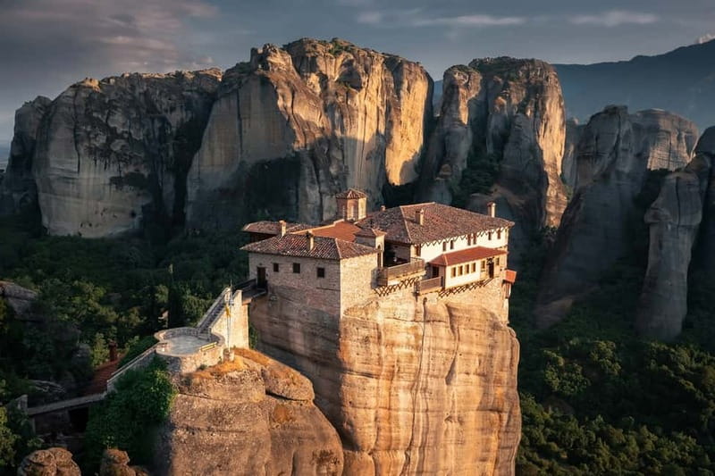 Athens: Meteora Monasteries Day Trip with Caves and Lunch - What to pack for a smoother day