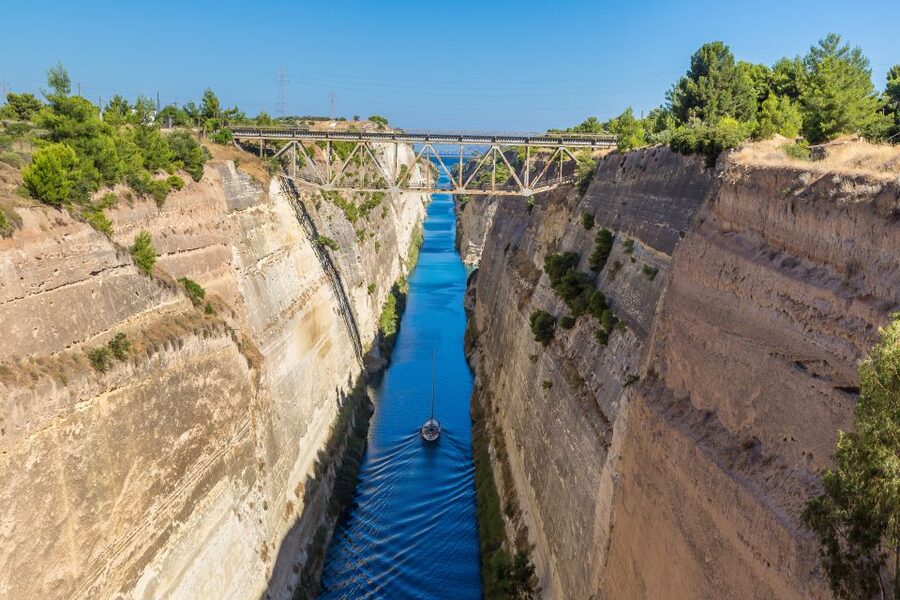 Athens: Peloponnese Highlights Day Trip and V.R. Audio Guide - The Corinth Canal in 20 minutes