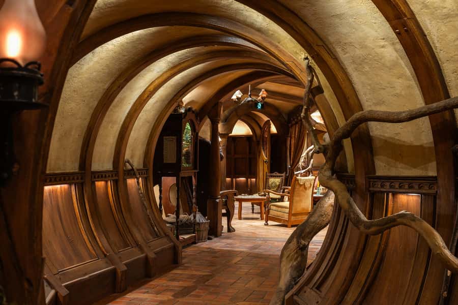 Auckland: Hobbiton Movie Set Day Trip with Festive Lunch - Who should book this Auckland day trip?