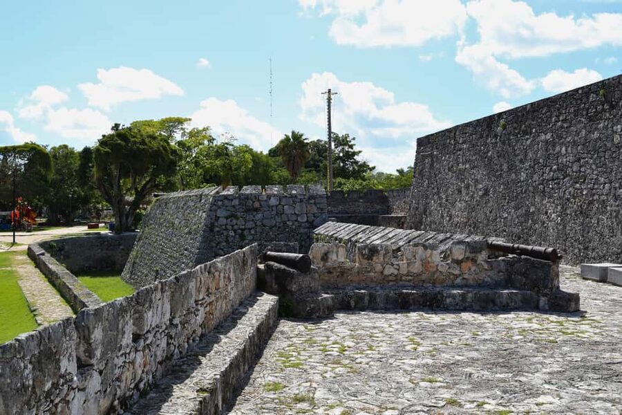 Bacalar: Lagoon, Pirate Canal, Stromatolite Day Trip w/Lunch - Four Hours Each Way from Riviera Maya