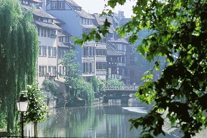 Baden-Baden, Black Forest and Strasbourg Day Trip from Frankfurt - Crossing into Strasbourg and La Petite France