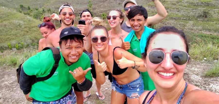 Bali: Day Trip to East Nusa Penida, Atuh & Diamond Beach - Lunch at a local restaurant