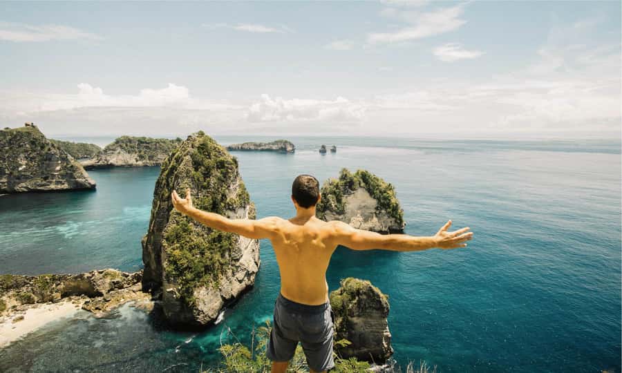 Bali: Day Trip to East Nusa Penida, Atuh & Diamond Beach - Morning pickup and the journey across the water