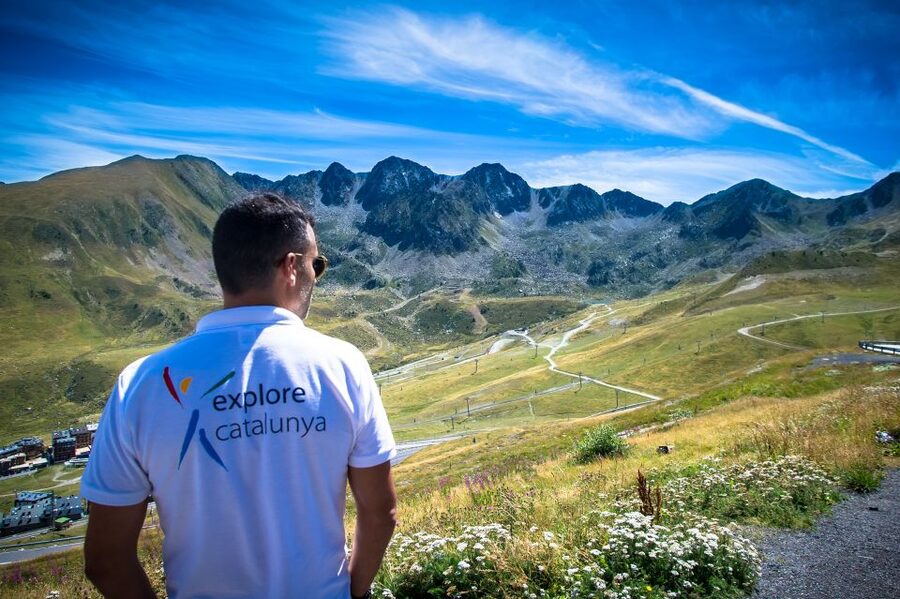 Barcelona: Guided Day Trip to Andorra, France, and Spain - Three countries, one very long day