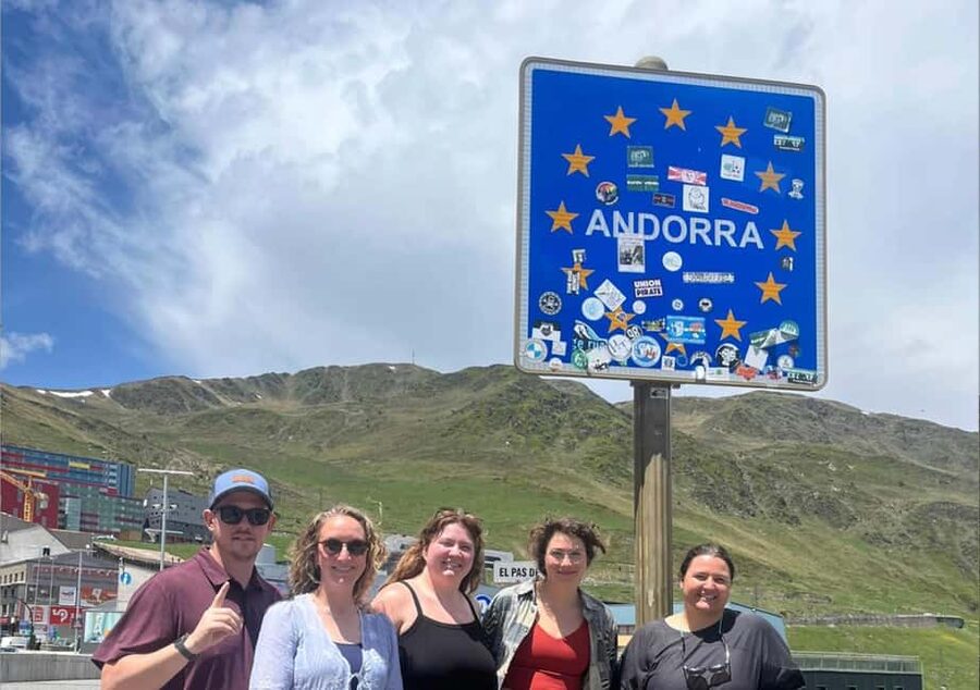 Barcelona: Guided Day Trip to Andorra, France, and Spain - The drive from Barcelona to Bagà