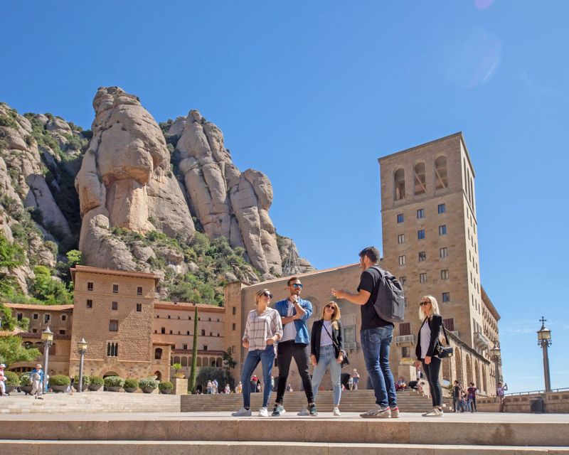Barcelona: Montserrat, Girona & Costa Brava Guided Day Trip - Starting in Barcelona and settling into the coach