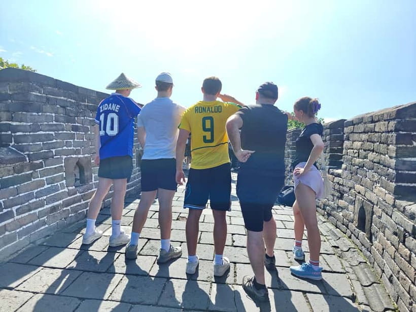 Beijing: Badaling Ancient Great Wall of China Day Trips - Cable car or stairs, a useful choice