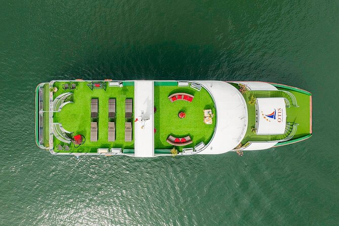 Best Halong 5 star Day Trip, inclusive,buffet,cave,kayak,transfer - A full day on Halong Bay for $45