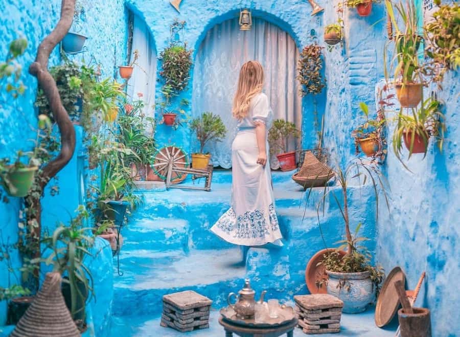 Blue City magic: Affordable Day Trip from Fez to Chefchaouen - Four hours around Bab Sour
