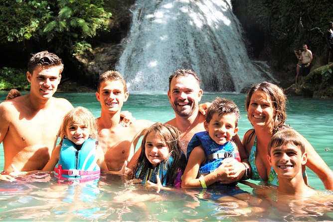 Blue Hole, Secret Falls, and Dunn's River Falls Combo Day-Trip - The road from Montego Bay to Ocho Rios