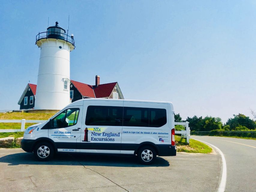 Boston: Martha's Vineyard Day Trip with Optional Island Tour - Oak Bluffs and its gingerbread cottages