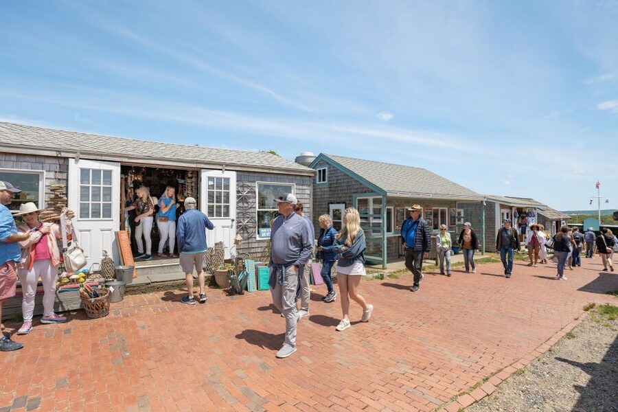 Boston: Martha's Vineyard Day Trip with Optional Island Tour - Exploring without the guided tour