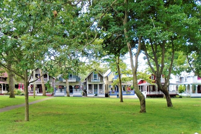 Boston to Martha's Vineyard Day Trip with Optional Island Tour - What the optional three-hour island tour adds