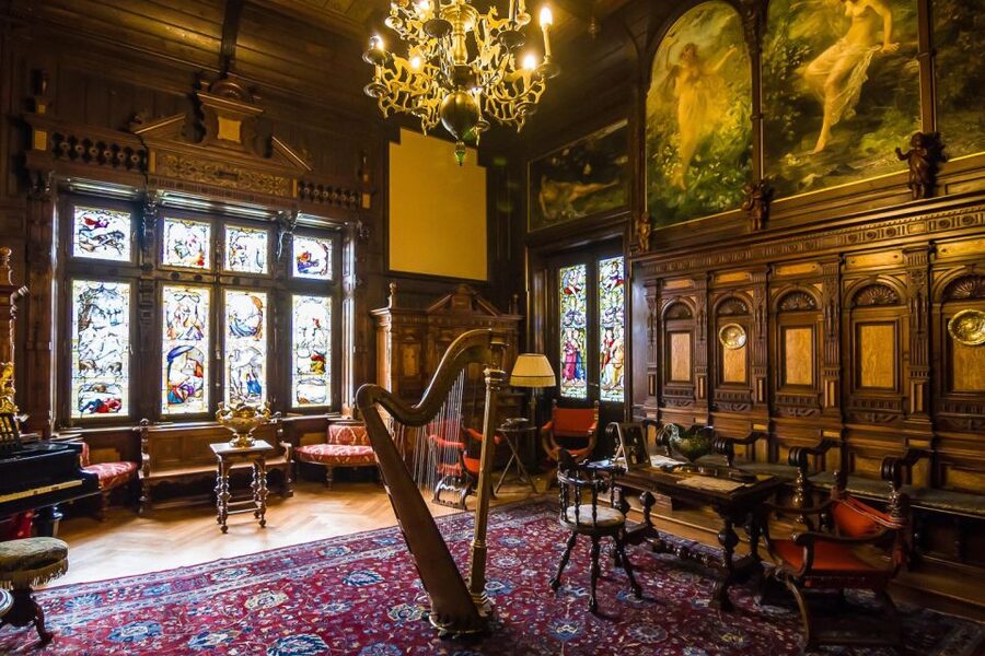 Bucharest: Day Trip to Dracula Castle, Peles Castle & Brașov - Peleș Castle, Romania’s royal showpiece