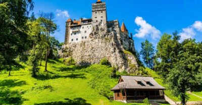 Bucharest: Day Trip to Dracula Castle, Peles Castle & Brașov