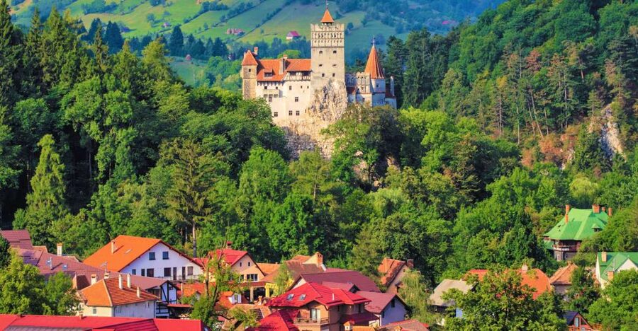 Bucharest: Dracula Castle, Peles Castle & Brasov Old Town - Why this Bucharest day trip works