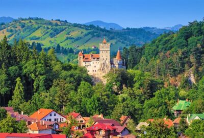 Bucharest: Dracula Castle, Peles Castle & Brasov Old Town