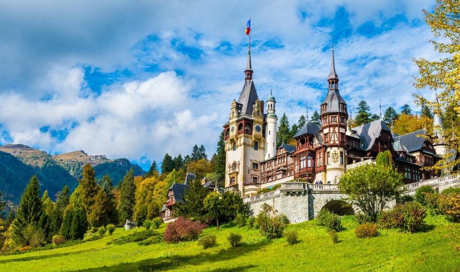 Bucharest: Dracula's Castle, Peleș Castle & Brașov Day Trip - Bran Castle and the real Dracula story