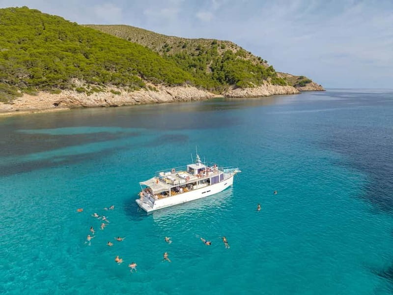 Cala Rajada: Boat Excursion with Drinks and Food - Sailing out of Cala Ratjada at 10:30 AM