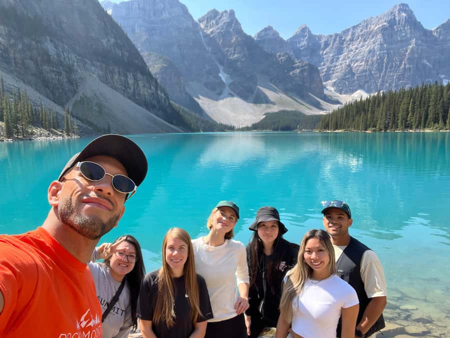 Calgary/Canmore: Banff National Park & Lake Louise Day Trip - Cooler months: Johnston Canyon and Surprise Corner