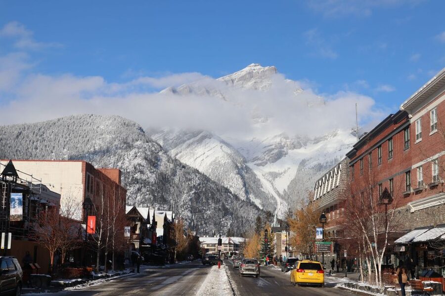 Calgary/Canmore: Banff National Park & Lake Louise Day Trip - Should you book this Banff day trip?