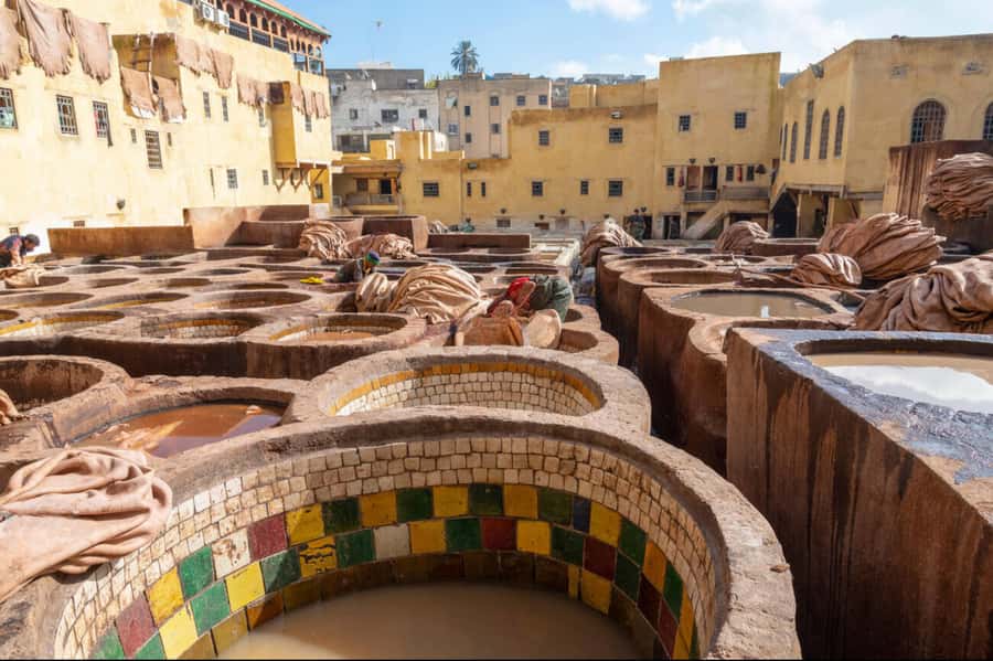 Casablanca to Fez: Scenic & Historical Day Trip with Lunch - Madrasas, tilework, and the Royal Palace gate