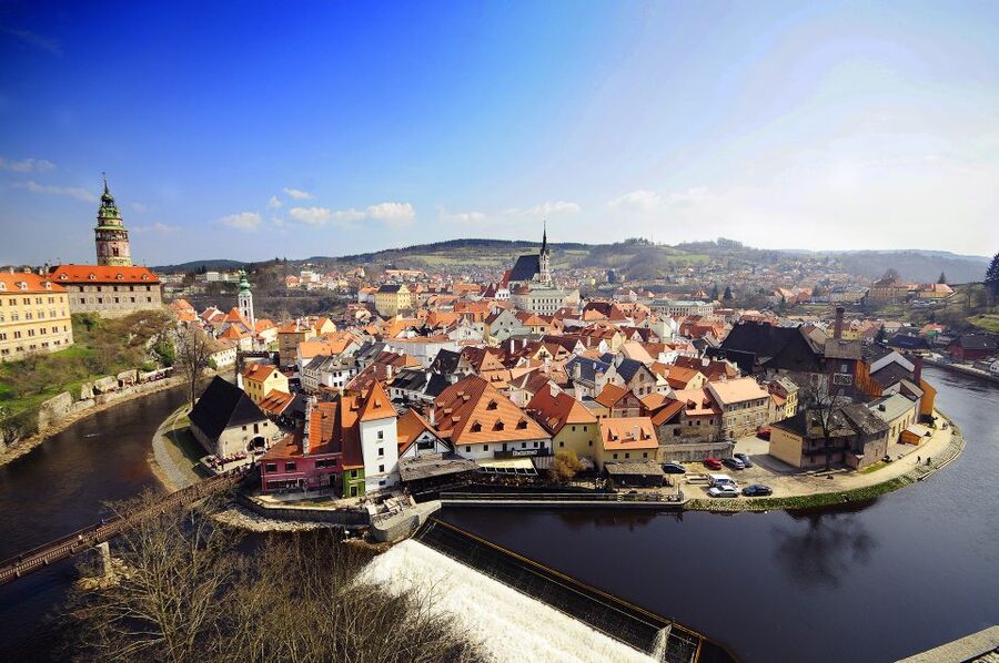 Český Krumlov - FULL DAY TRIP WITH LIVE GUIDE - The castle complex in summer