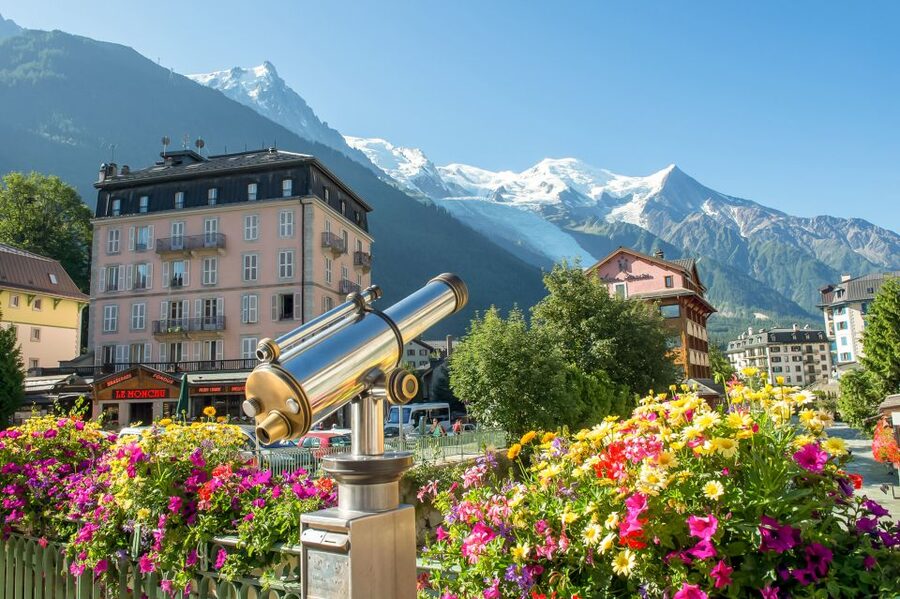 Chamonix & Mont Blanc Scenic Glass-Roof Bus Tour from Geneva - Should you book it?