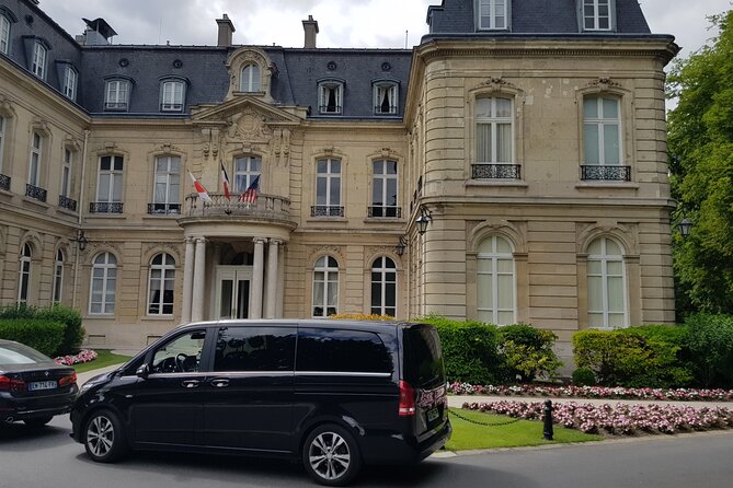 Champagne Region Private Day Trip from Paris - The guide makes a large difference