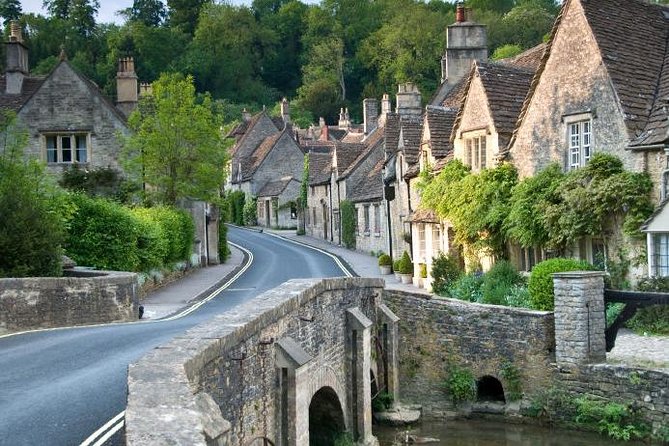 Cotswolds Day Trip from London with Optional Village Lunch - The Swan Hotel lunch decision