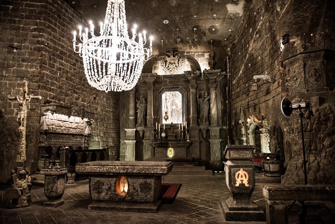 Day Trip: Auschwitz-Birkenau and Wieliczka Salt Mine from Krakow - Wieliczka Salt Mine: A Dramatic Change of Mood