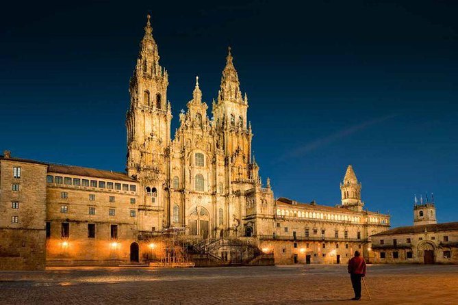 Day Trip from Porto to Santiago de Compostela and Valença - The early start in Porto