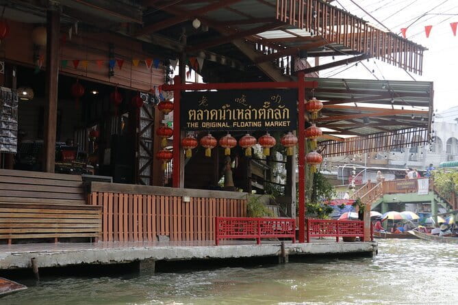 Day Trip to Bangkok Floating Market & Maeklong Railway - The train at Maeklong Railway Market