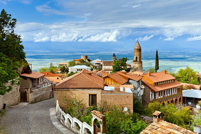 Day Trip to Kakheti Wine Region Including 9 Wine Tastings - Sighnaghi, the City of Love
