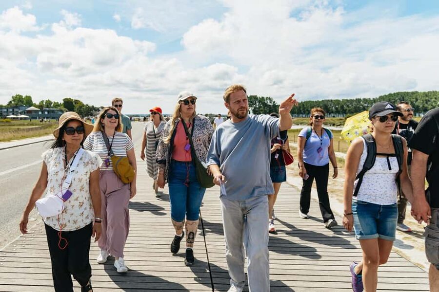 Day Trip to Mont-Saint-Michel from Paris - Food, weather, and what to pack