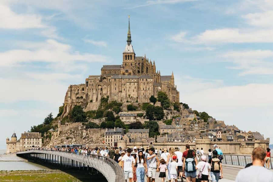 Day Trip to Mont-Saint-Michel from Paris - Meeting at the Eiffel Tower