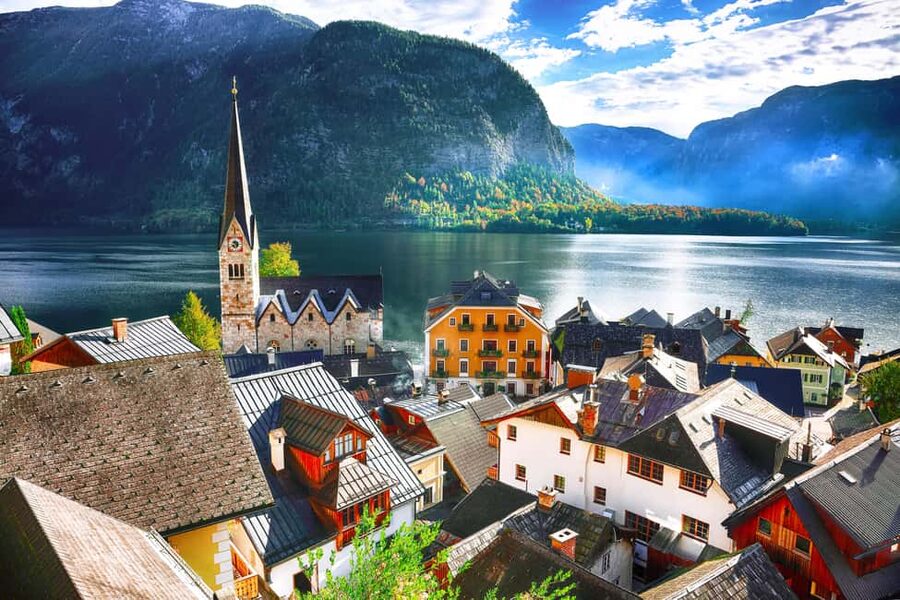 Day trips from Vienna: Hallstatt & Salzburg Guided Tour - Salzburg after Hallstatt