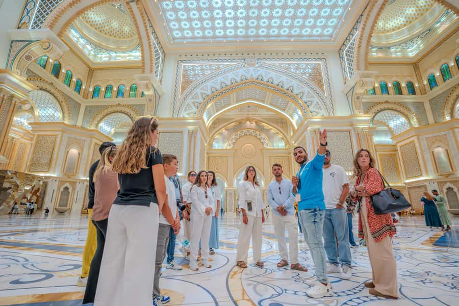 Dubai: Abu Dhabi Day-Trip Grand Mosque, Royal Palace & Lunch - Sheikh Zayed Mosque: allow 90 minutes for the grandest stop