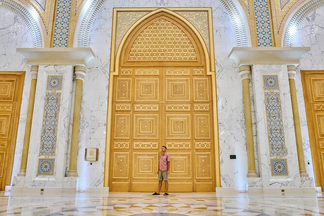Dubai to Abu Dhabi Day Trip: Grand Mosque, Palace & Etihad Towers - The Corniche and passing sights