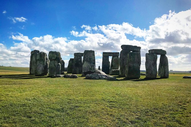 England in One Day: Stonehenge, Bath, the Cotswolds and Stratford-upon-Avon Day Trip from London - The Cotswolds from a coach window