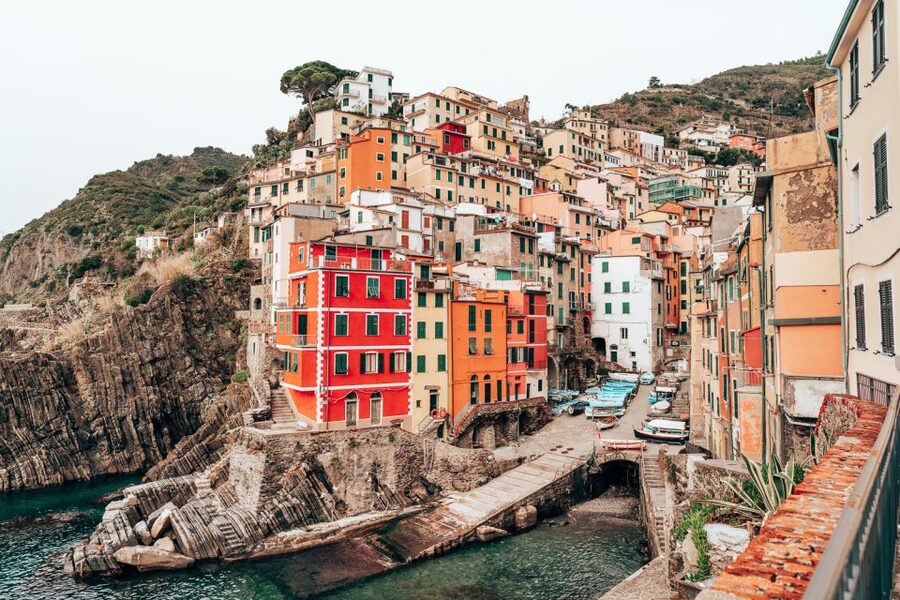 Florence: Day Trip to Cinque Terre with Optional Street Food - Why this Florence day trip works